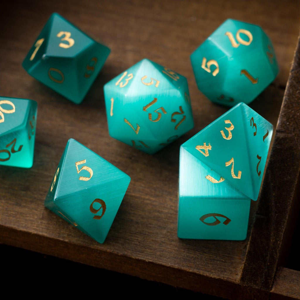 Aquamarine Cat’s Eye Dice