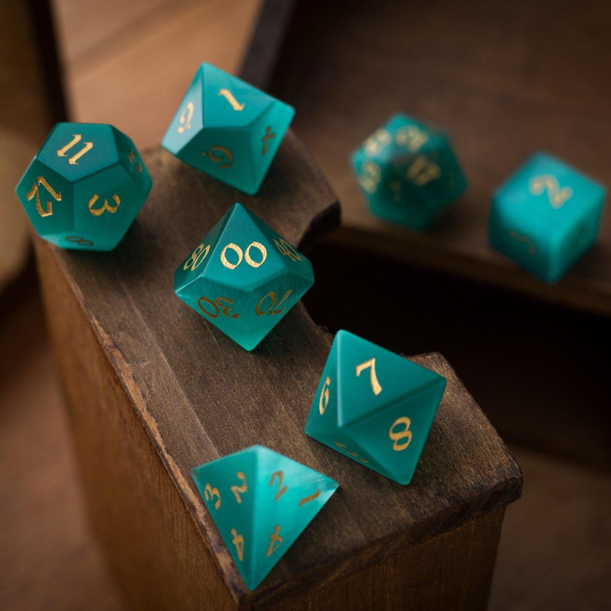 Aquamarine Cat’s Eye Dice