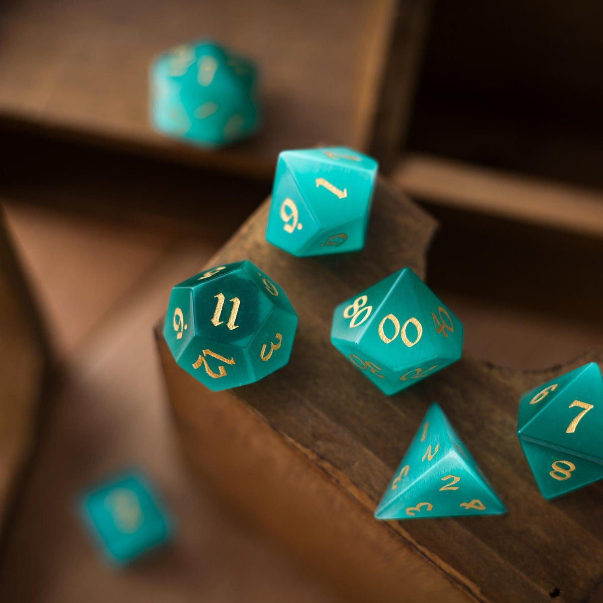 Aquamarine Cat’s Eye Dice