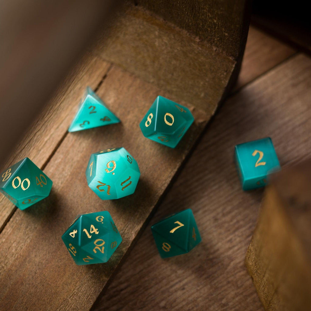 Aquamarine Cat’s Eye Dice